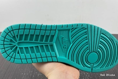 7049 Jordan Low SportInspired 123 1 DC0774- 1028